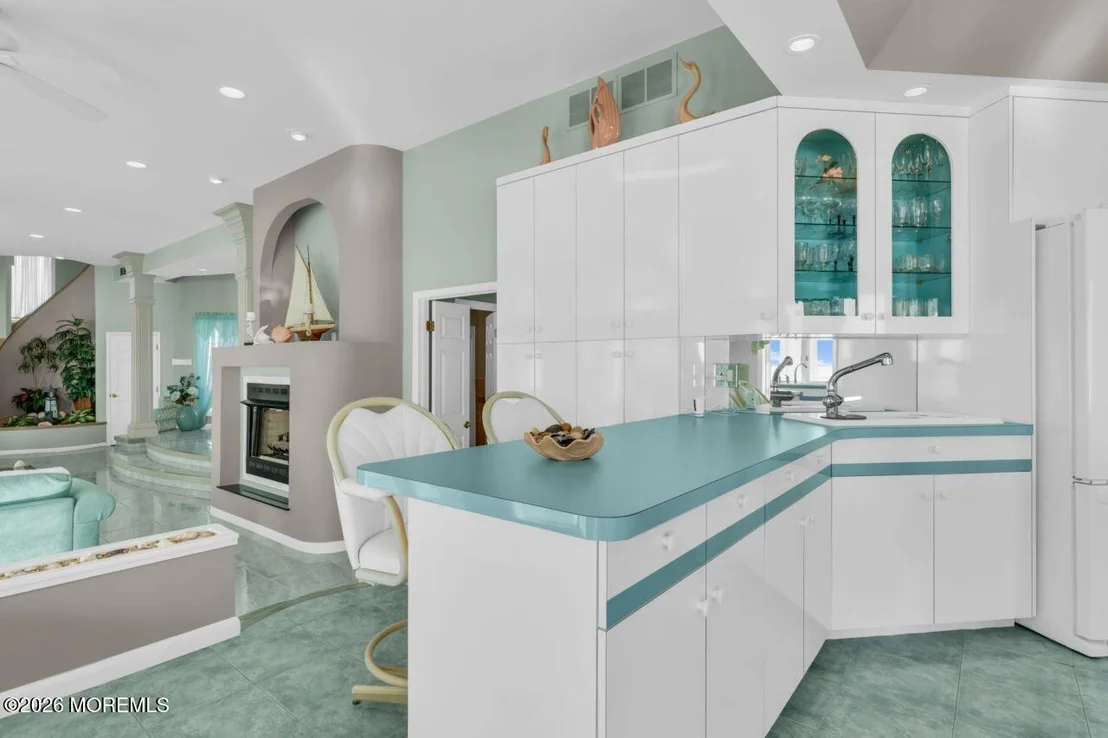 Photo of 1308 Laurel Boulevard