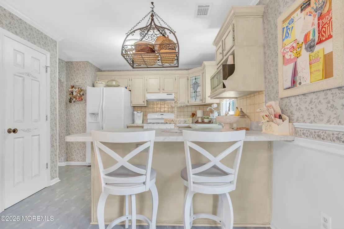 Photo of 901 Roundtree Drive