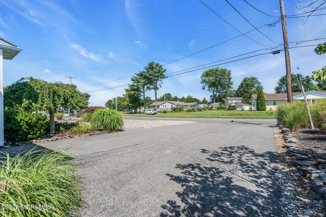 Photo of 39 Parkers Point Boulevard