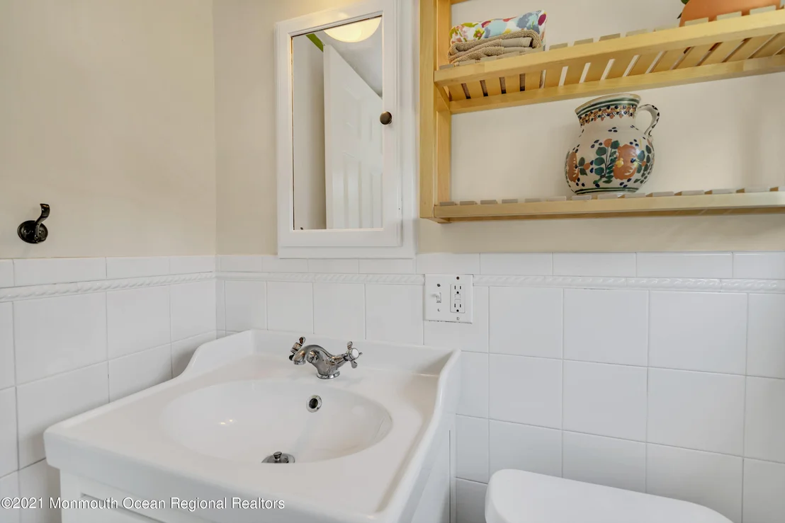 Photo of 32 Marcellus Avenue