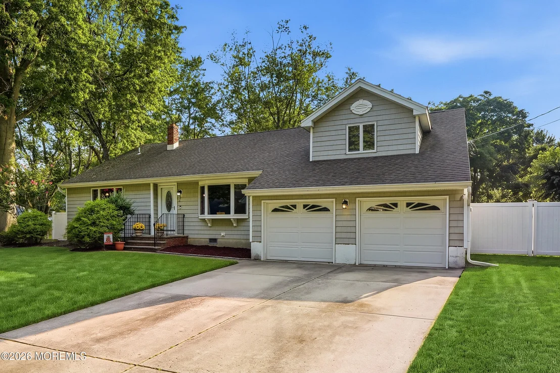 Photo of 14 Lynn Drive