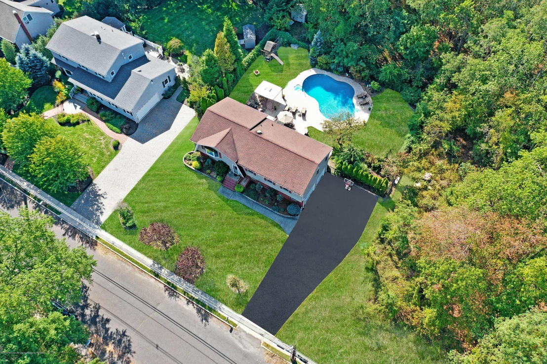 Photo of 1409 Roller Road