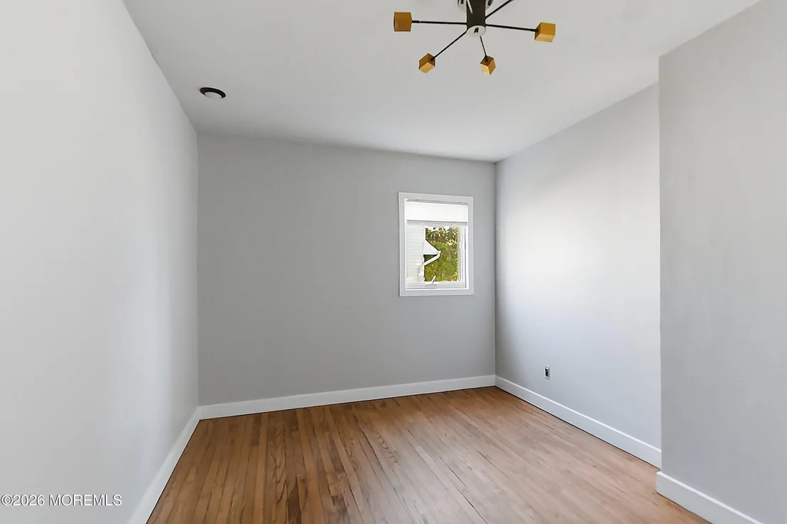 Photo of 215 Sunset Lane