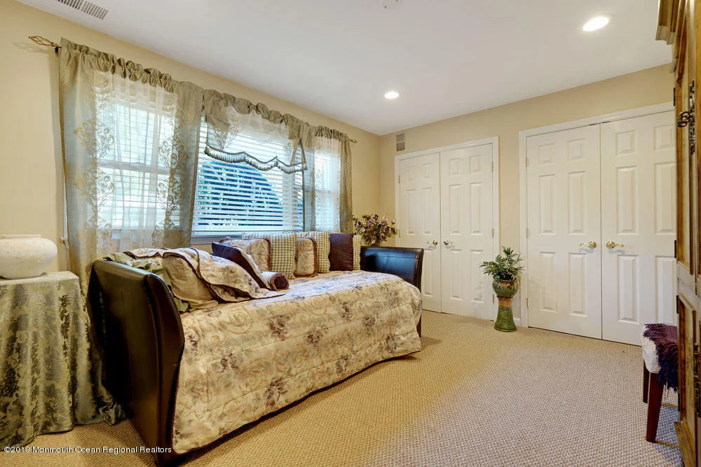 Photo of 1409 Roller Road