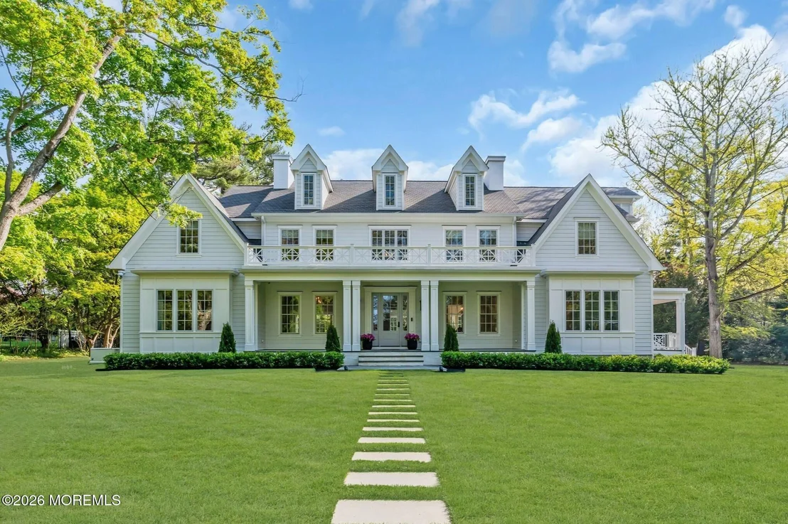 Photo of 13 Buttonwood Lane