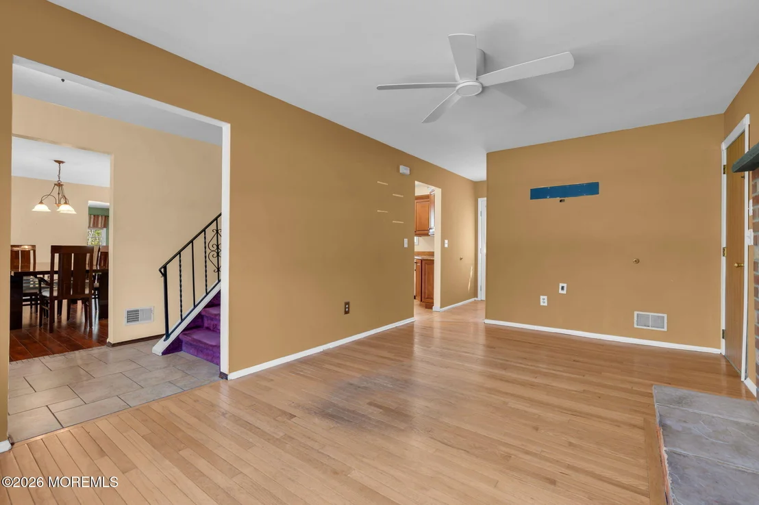 Photo of 205 Frank Applegate Road