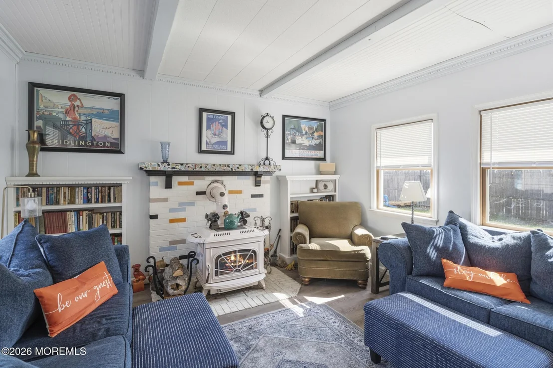 Photo of 110 Pineway Drive
