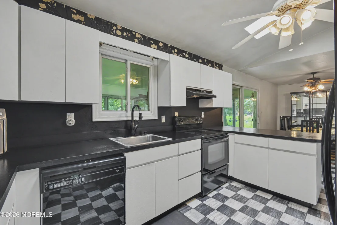Photo of 35 Buckingham Drive