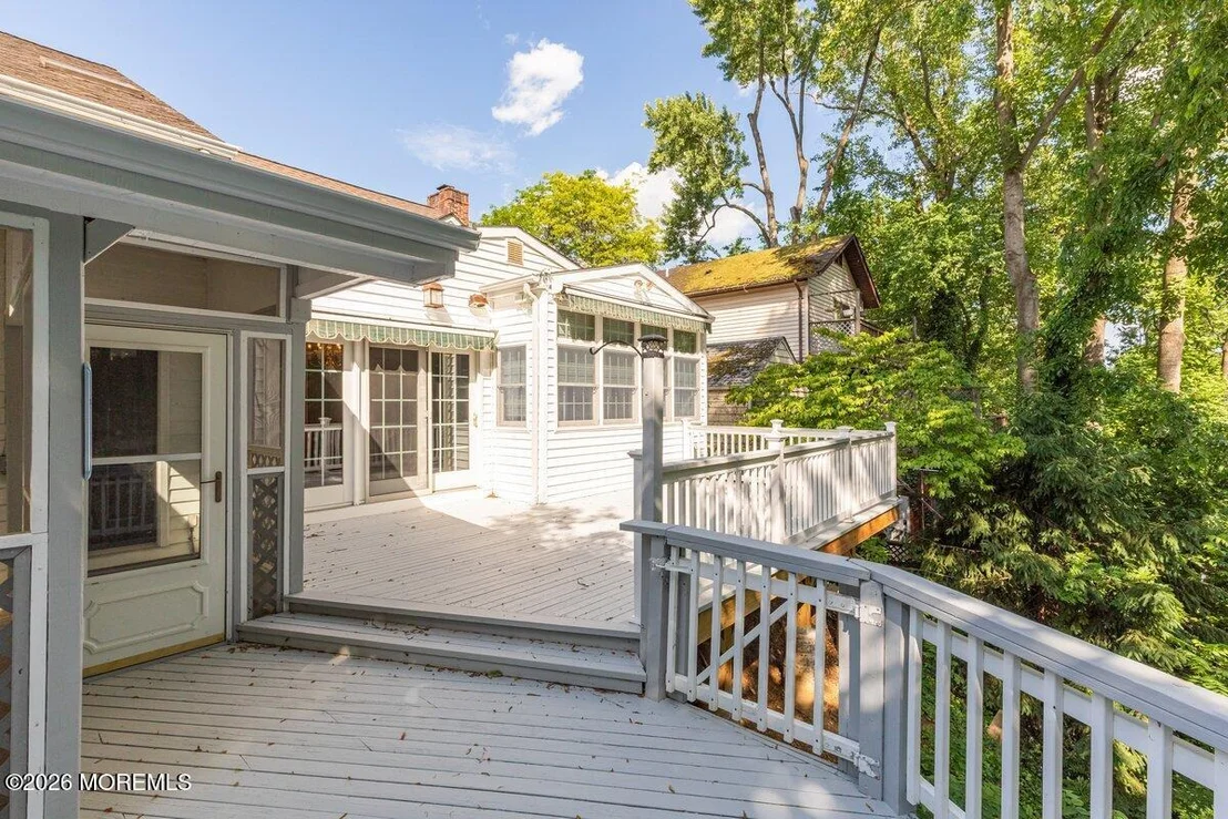 Photo of 48 Ravine Drive