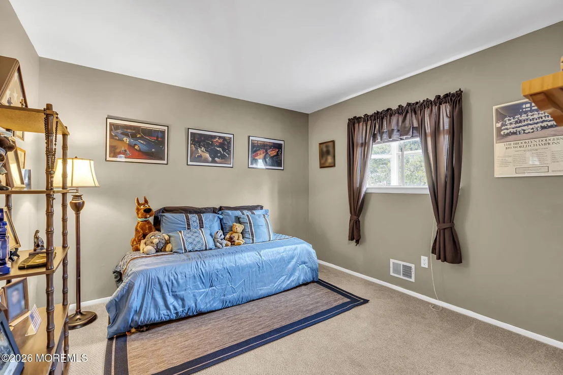Photo of 307 Clearstream Road