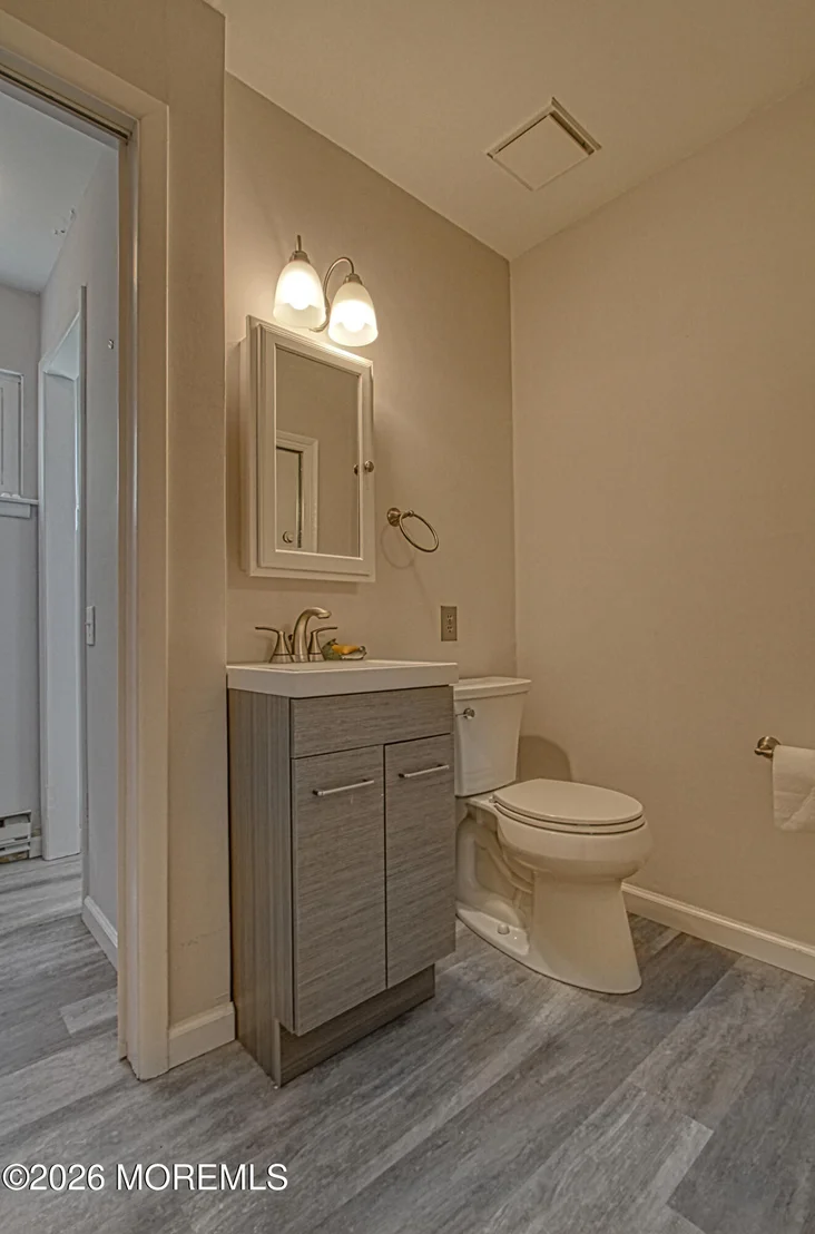 Photo of 16 Hudson Parkway