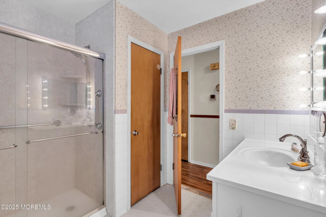 Photo of 32 Camelot Drive