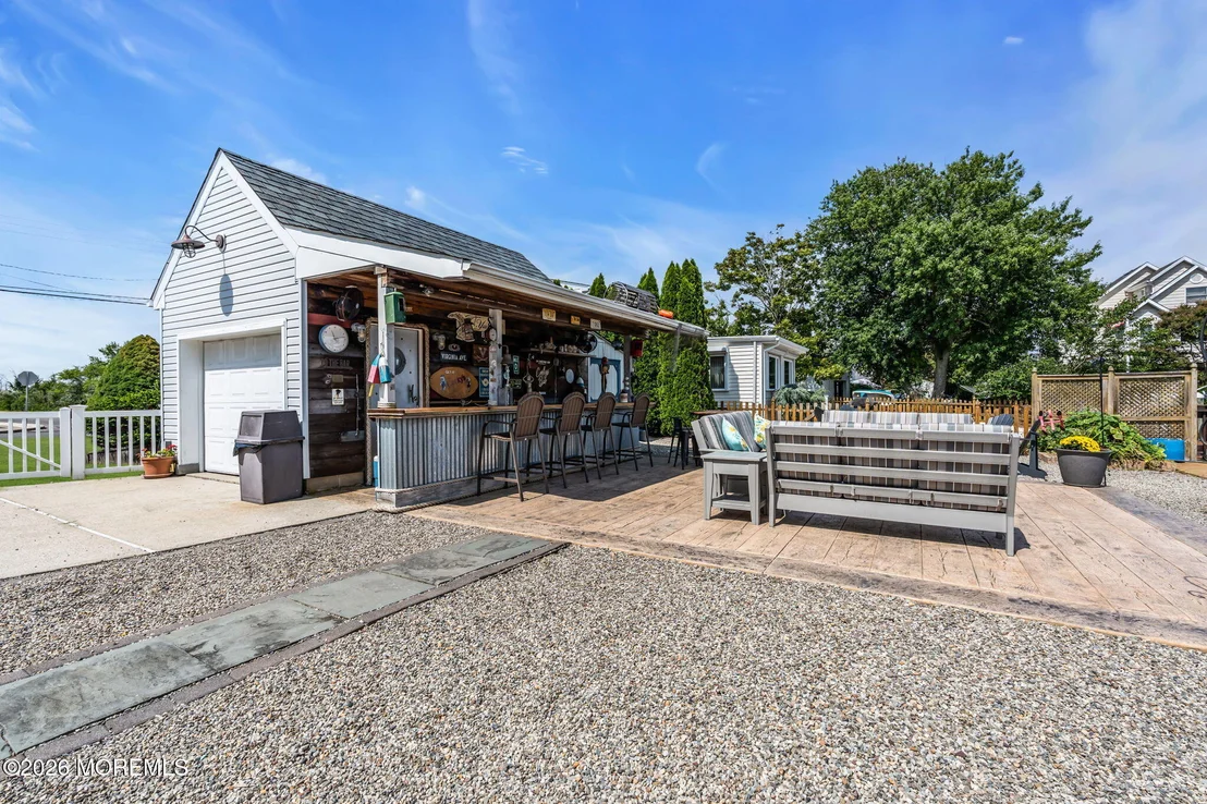 Photo of 237 Bay Shore Drive