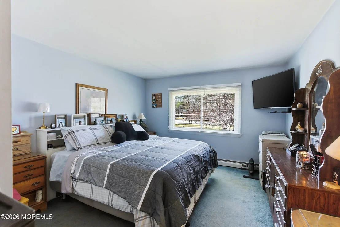 Photo of 745 Oak Glen Road