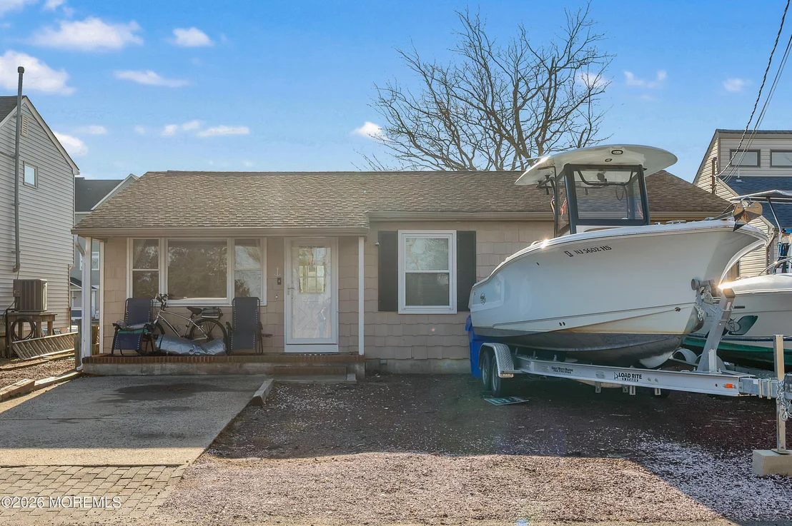 Photo of 267 Alameda Drive