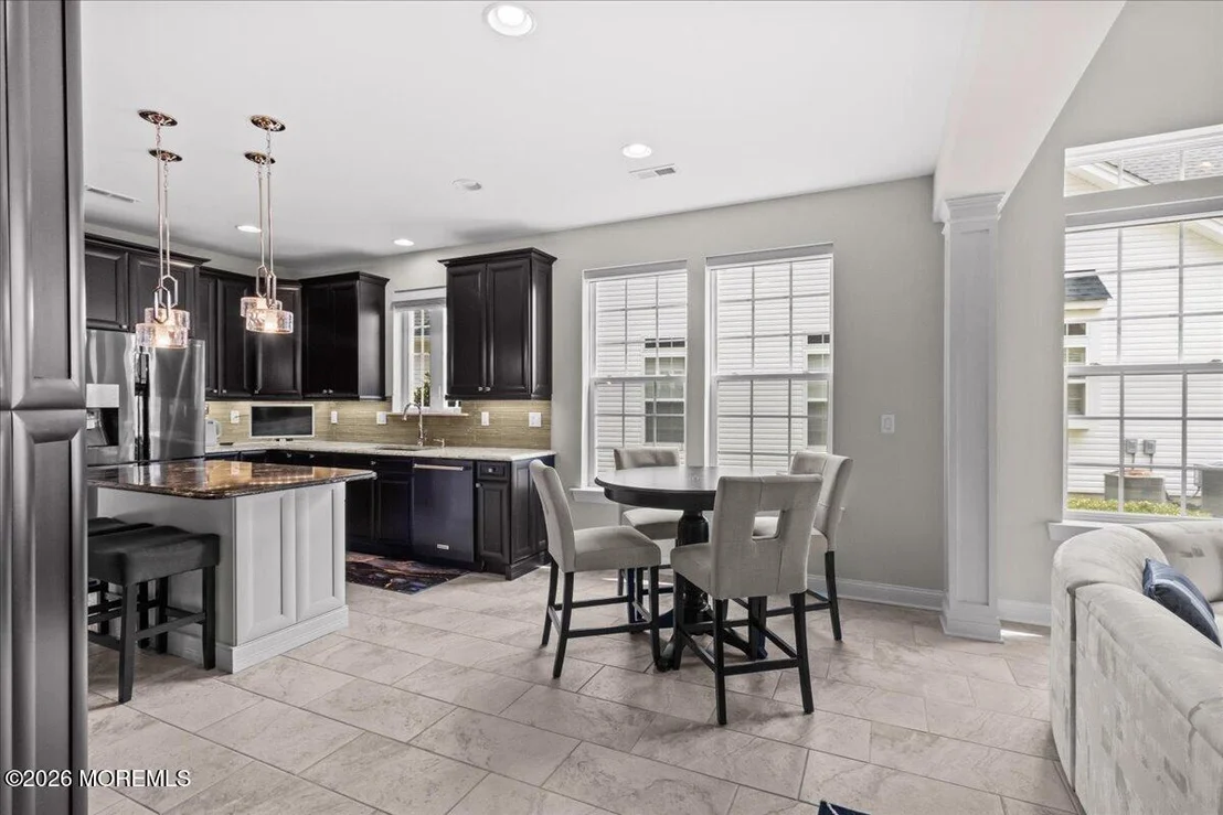Photo of 7 Firefly Lane
