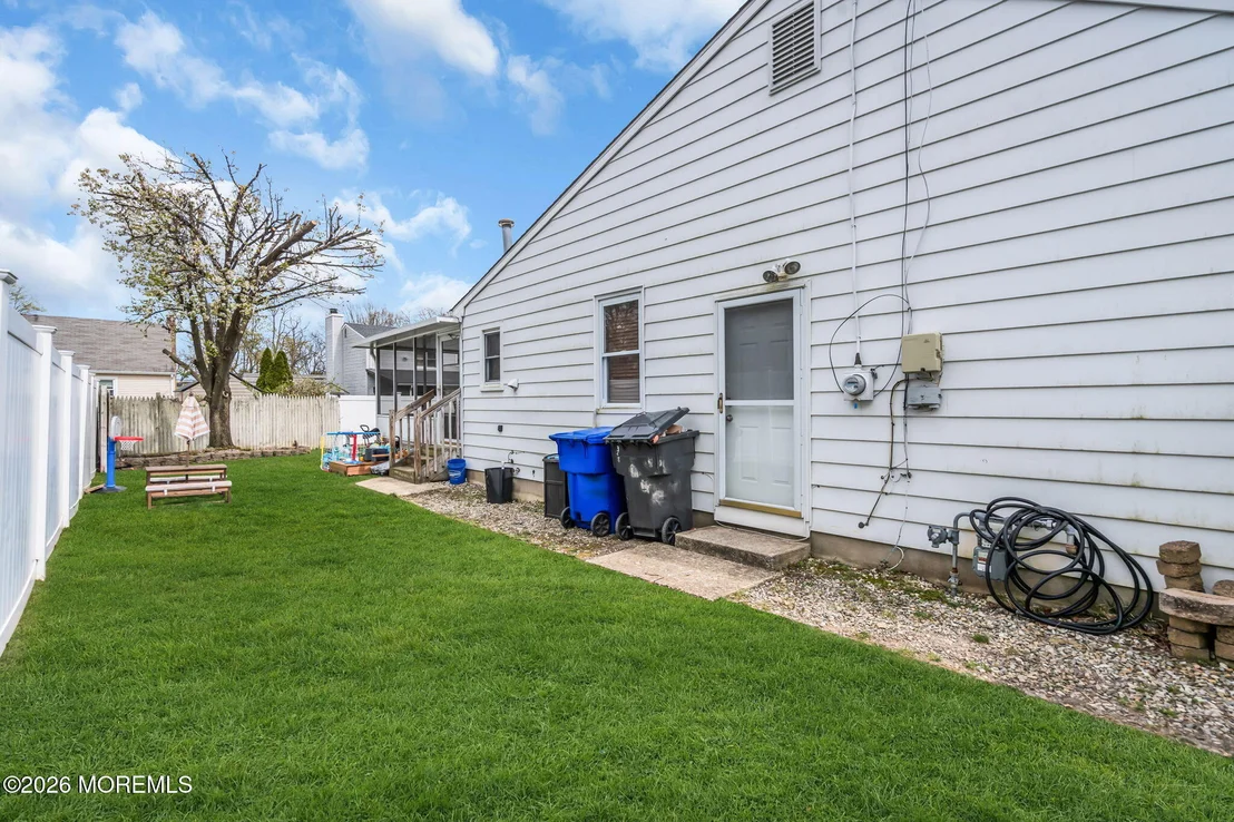 Photo of 305 Hudson Drive