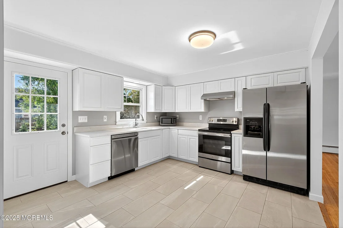 Photo of 7 Sunset Avenue