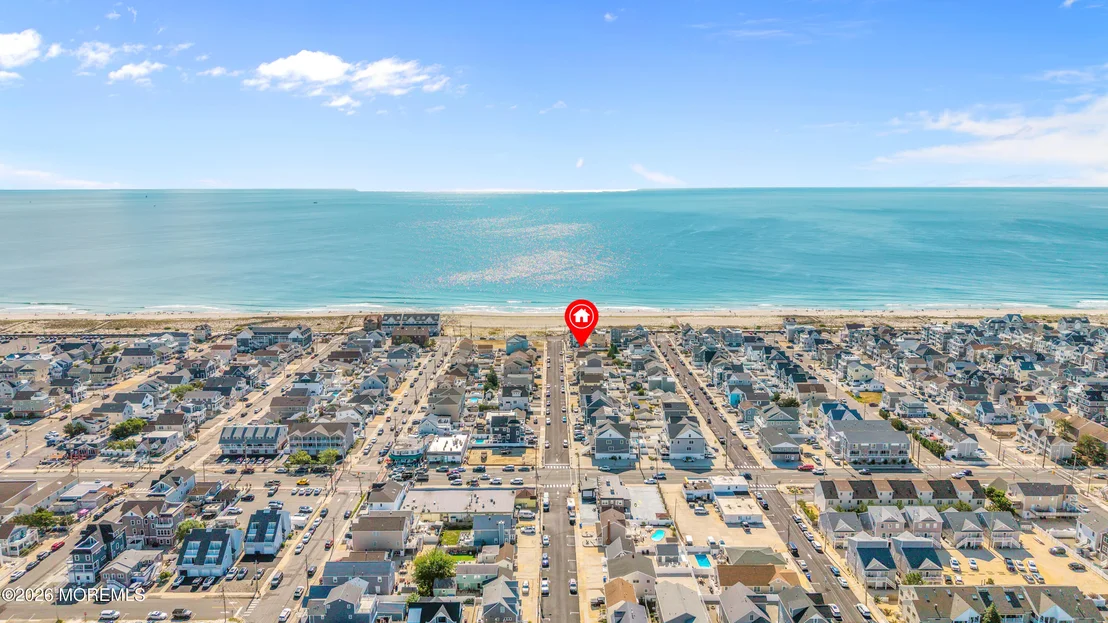 Photo of 3 7th Avenue
