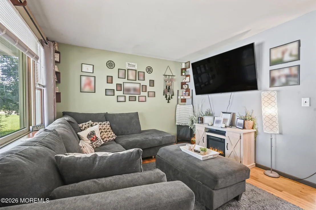 Photo of 7 Princeton Drive