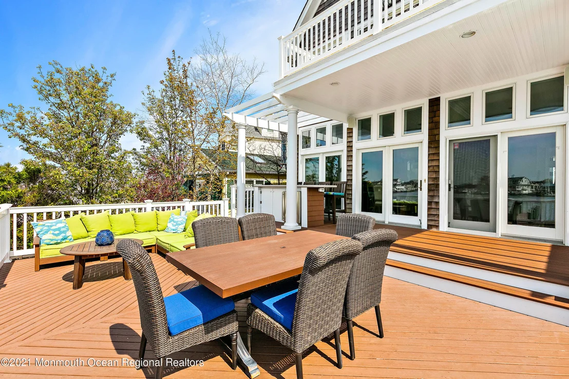 Photo of 770 North Drive