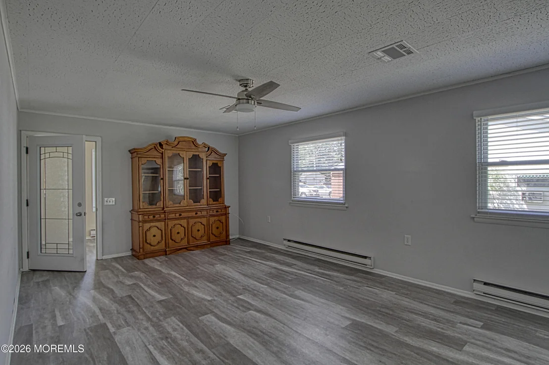 Photo of 16 Hudson Parkway