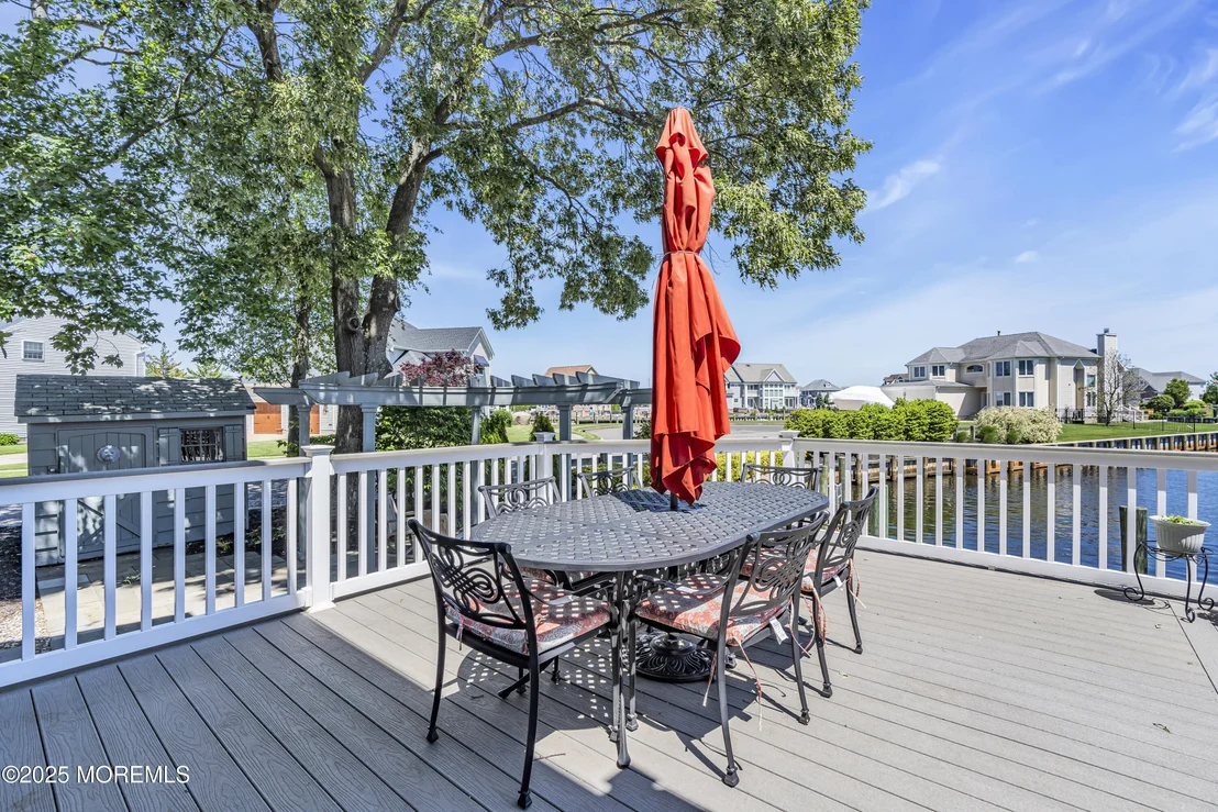 Photo of 560 Midwood Drive