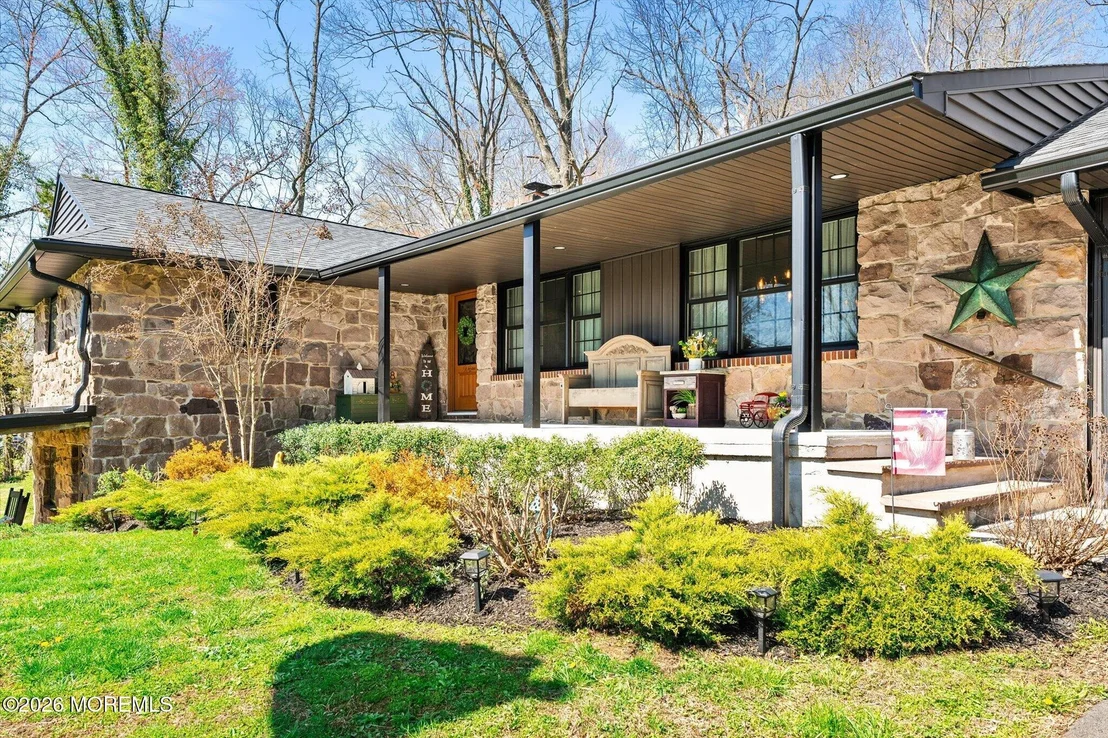 Photo of 158 Larrison Road