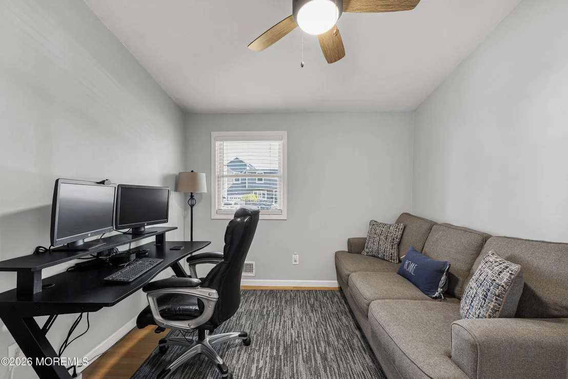 Photo of 27 Lafayette Drive