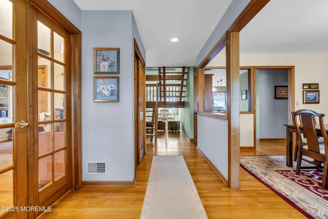 Photo of 560 Midwood Drive