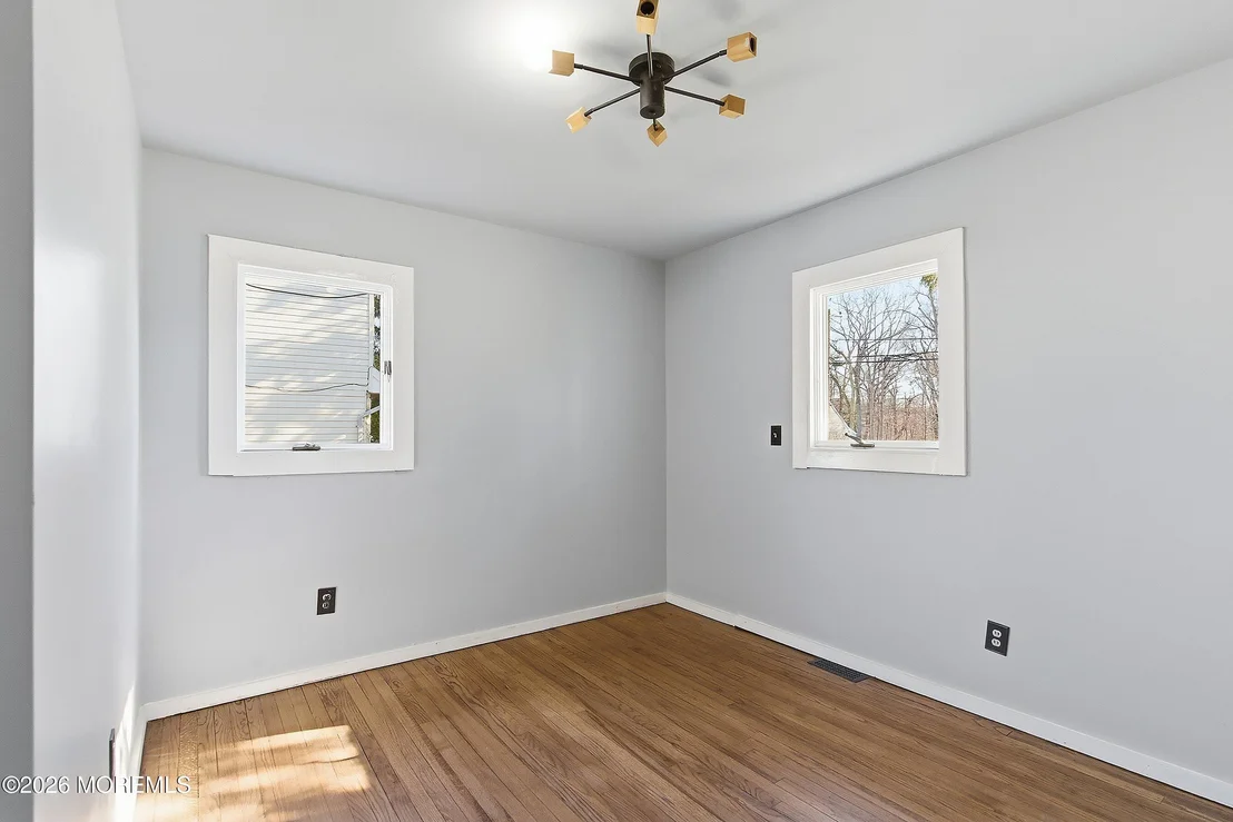 Photo of 215 Sunset Lane