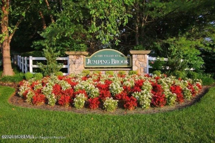 Photo of 32 Tall Pines Drive