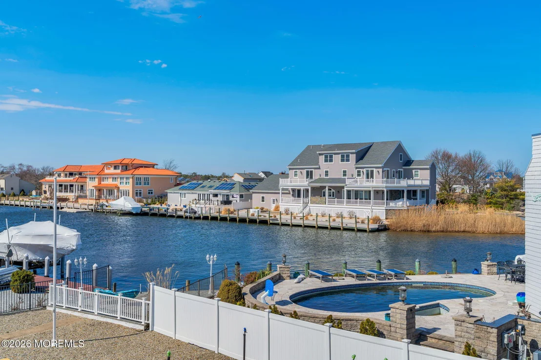 Photo of 342 Aldo Drive