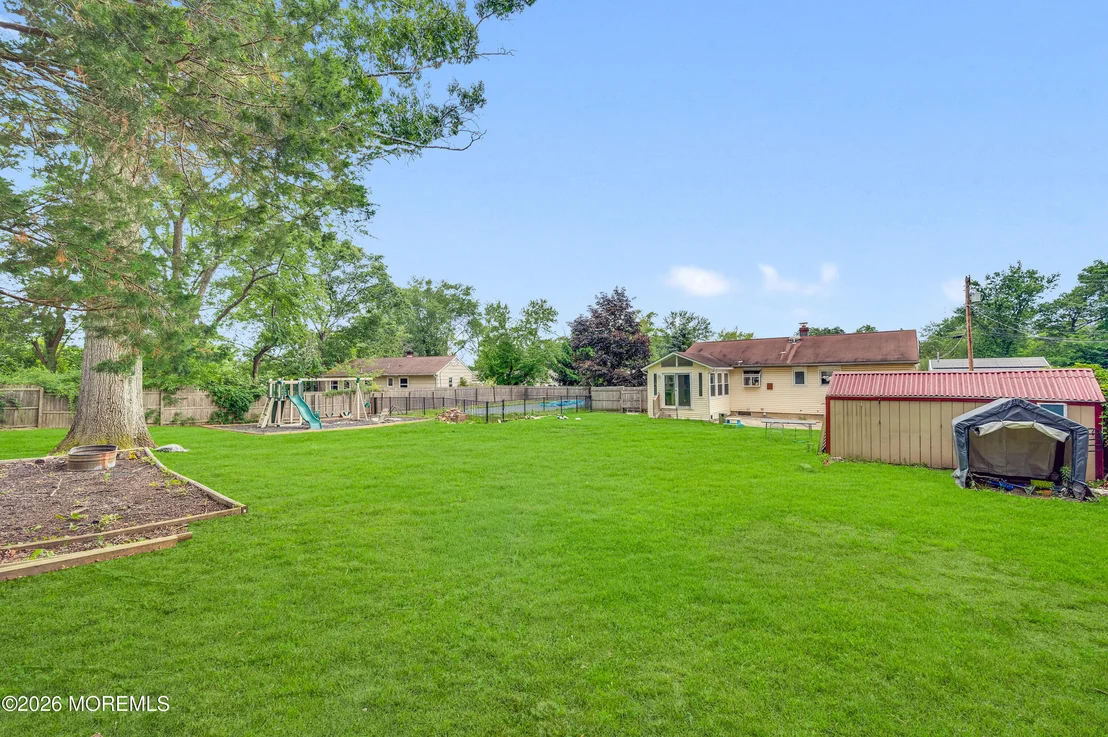 Photo of 11 Lawrence Avenue
