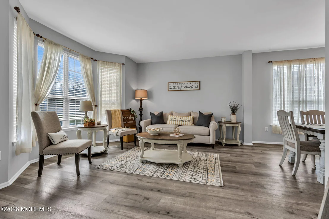 Photo of 12 Lancaster Way