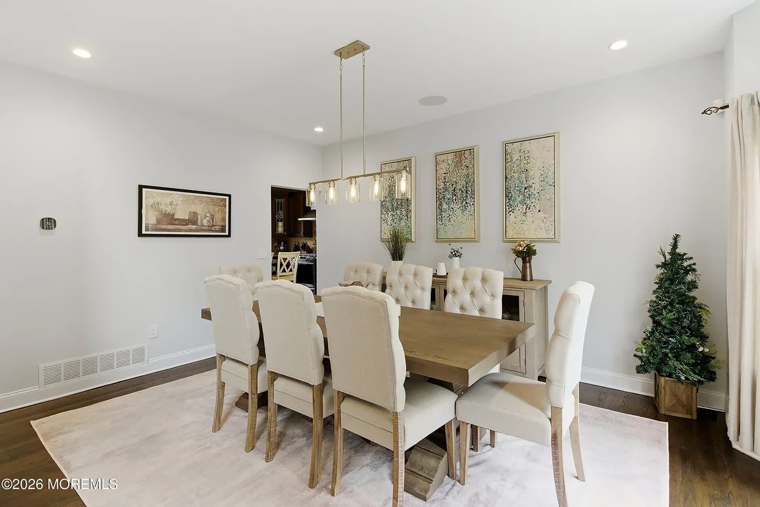 Photo of 8 Arboretum Drive