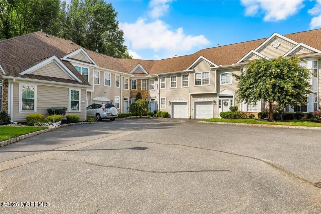 Photo of 170 Shinnecock Drive