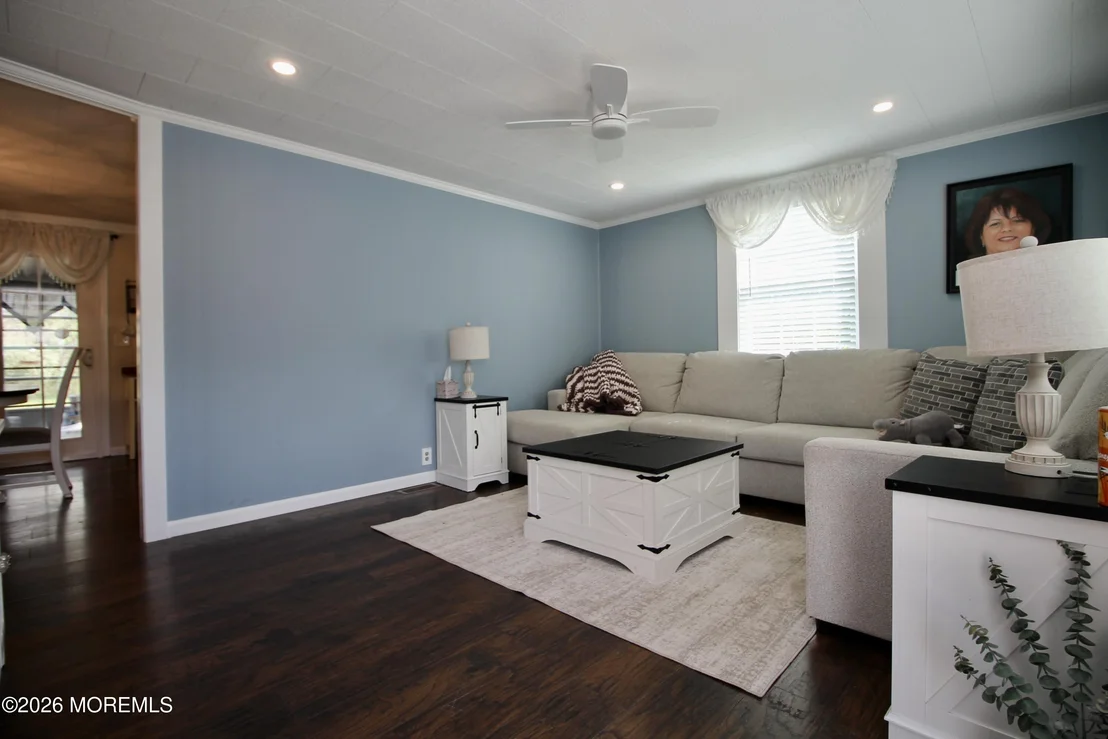 Photo of 562 Sara Drive