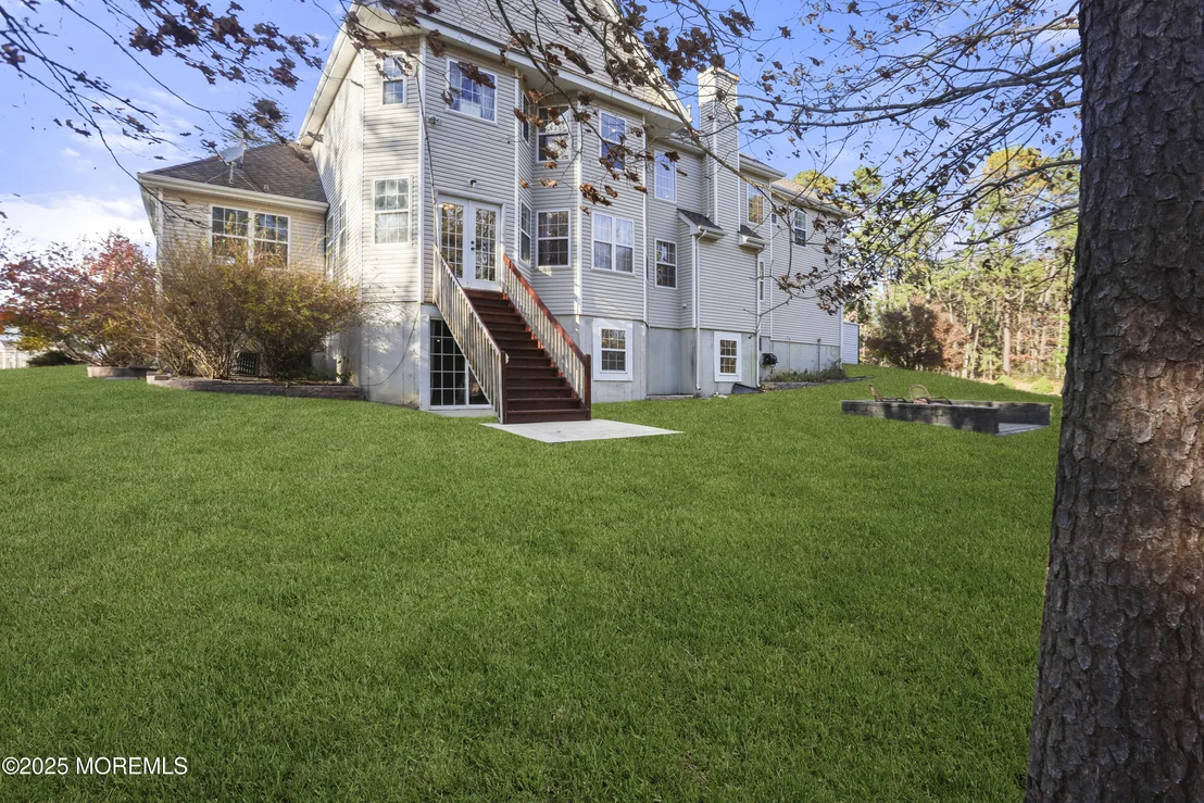 Photo of 2 Woods Edge Drive