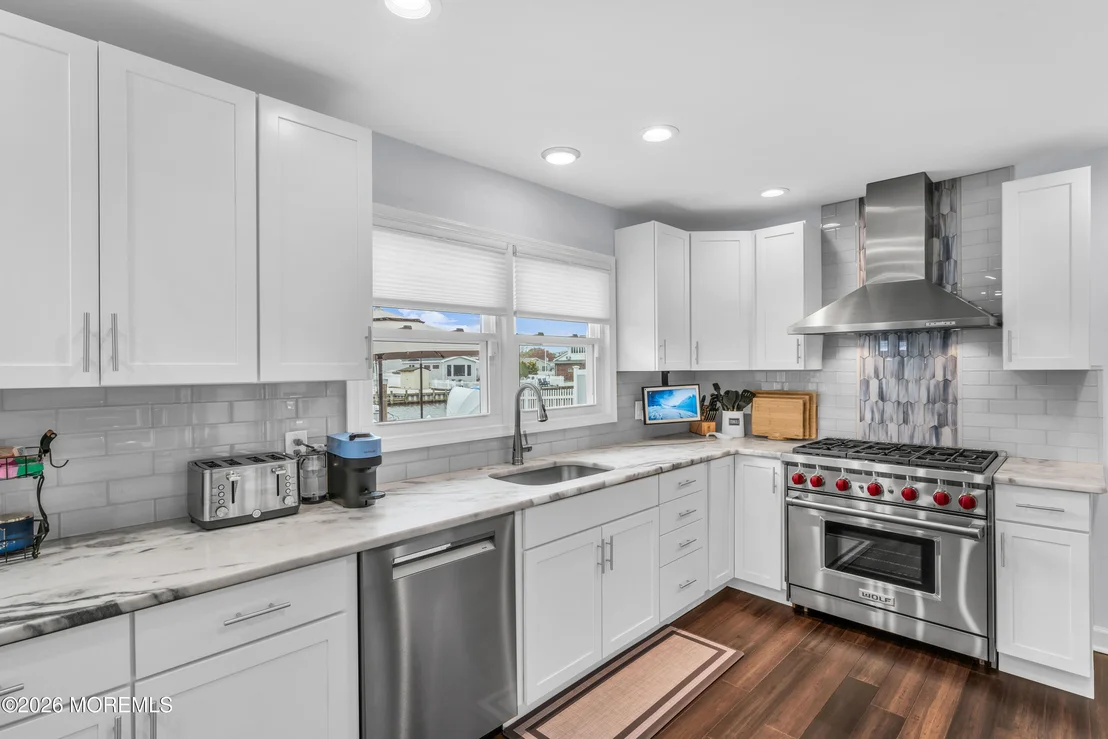 Photo of 933 Montauk Drive
