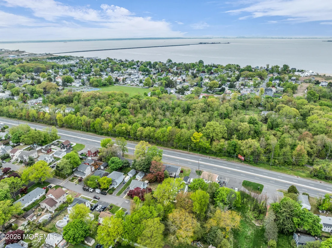 Photo of 1 Tiensch Avenue