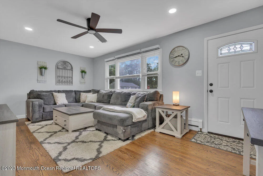 Photo of 1233 Clearview Street