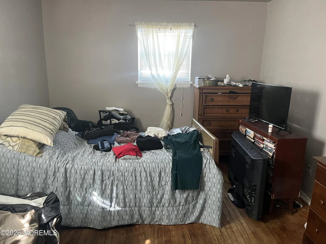 Photo of 715 John Terrace