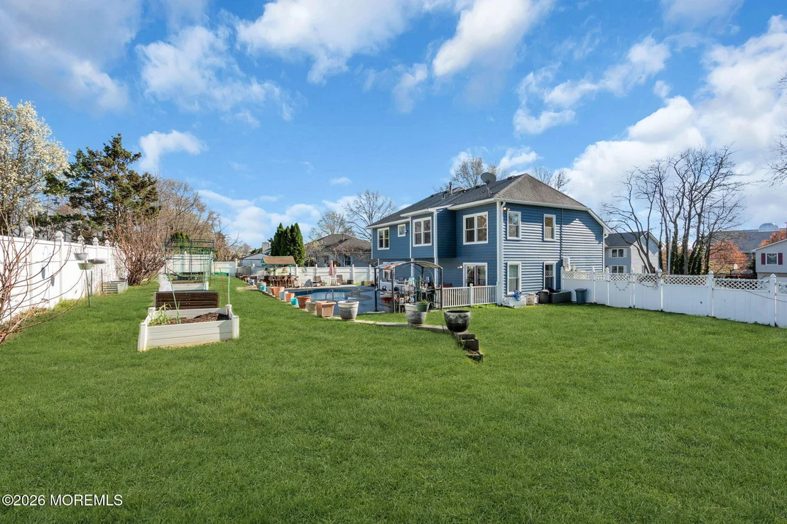 Photo of 522 Woolley Drive