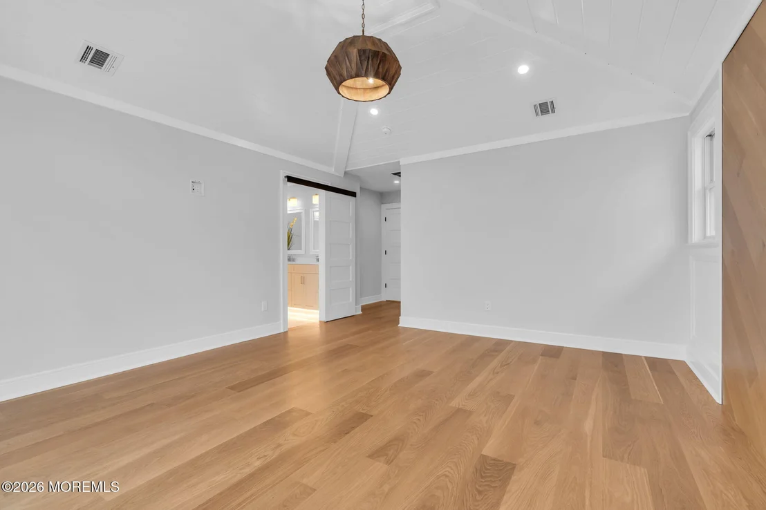 Photo of 151 Pershing Boulevard