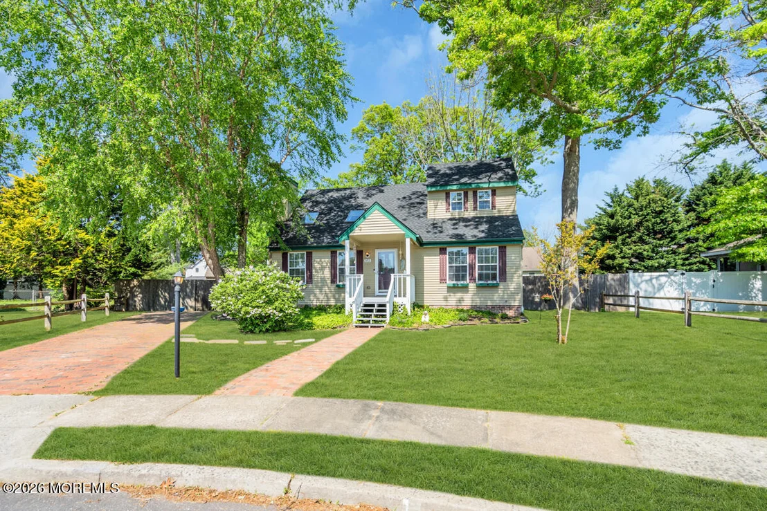 Photo of 352 Cedar Drive
