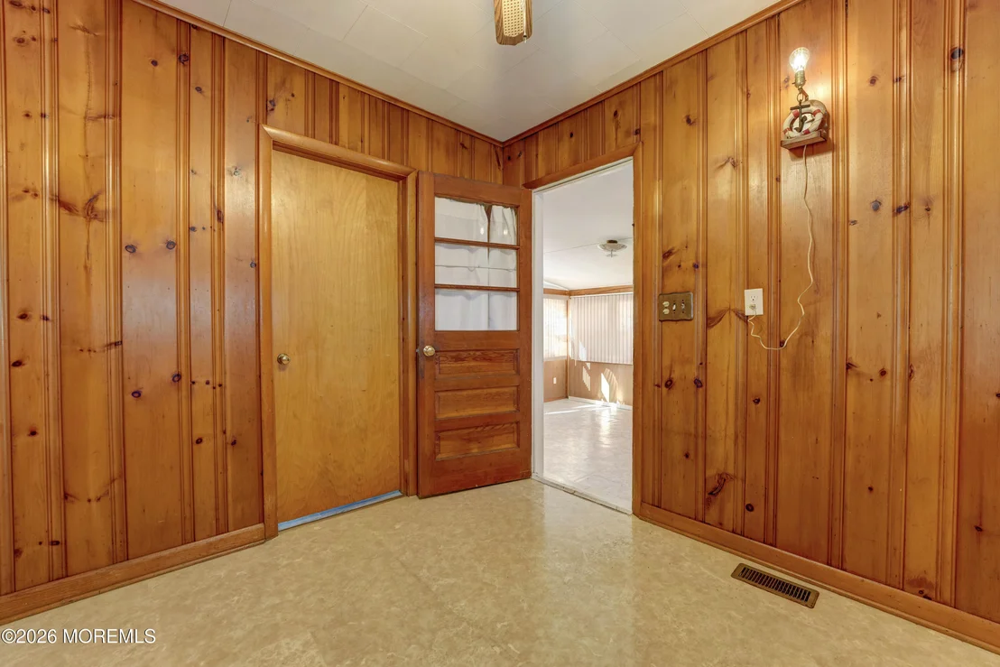 Photo of 574 Central Avenue