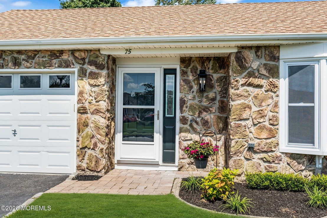 Photo of 75 Mansfield Drive