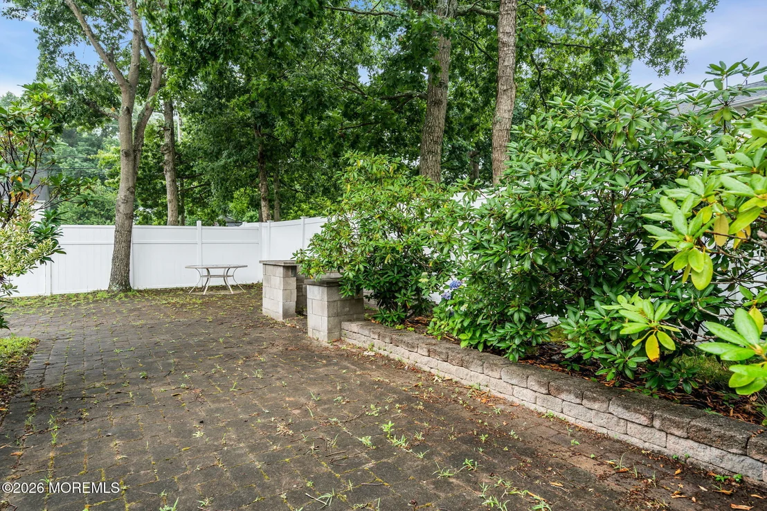 Photo of 100 Bark Road