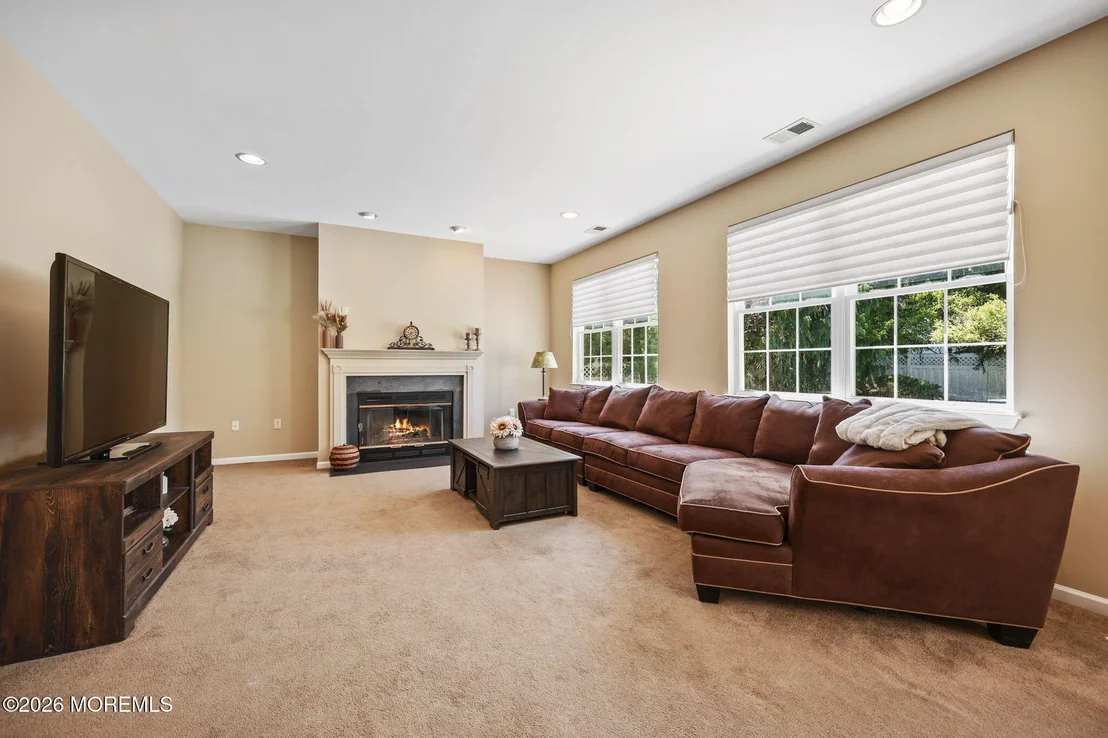 Photo of 389 Fordham Place